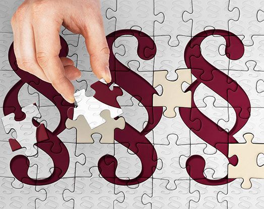 Rechtsparagraphen Im Puzzle, Teil wird eingesetzt